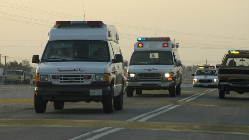 السعودية.. مصرع 8 أشخاص وإصابة 43 آخرين إثر انقلاب حافلة بالمدينة المنورة