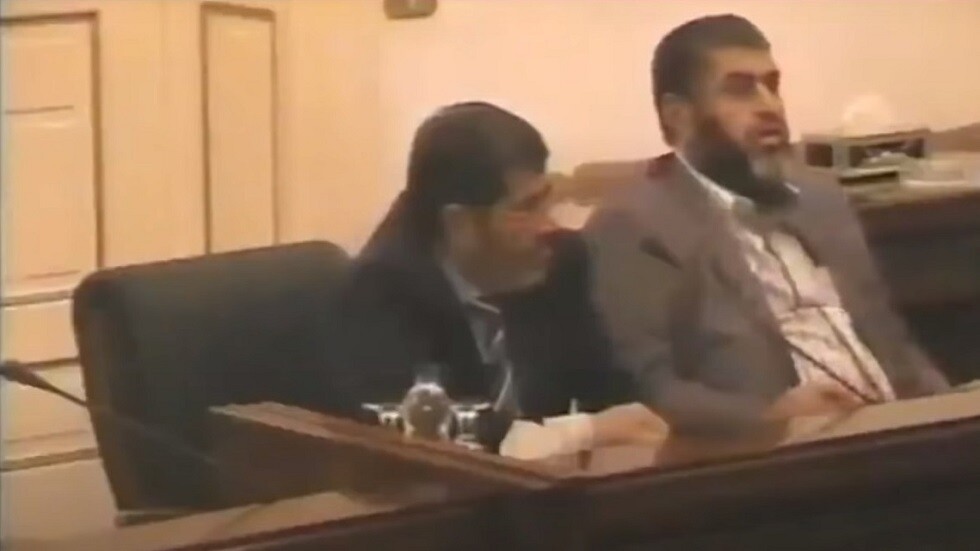 "الاختيار 3".. خيرت الشاطر يغضب ويرفض المقارنة بين السيسي ومرسي (فيديو)