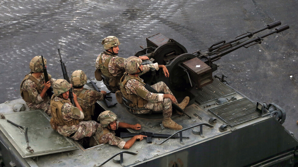 إطلاق نار كثيف وتعزيزات للجيش.. توتر كبير في شمال لبنان بعد غرق مركب مهاجرين (فيديوهات + صور)