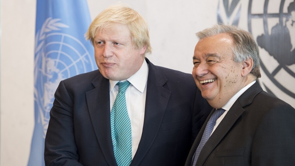 جونسون يبحث مع غوتيريش تقديم مساعدات إنسانية لسكان ماريوبول