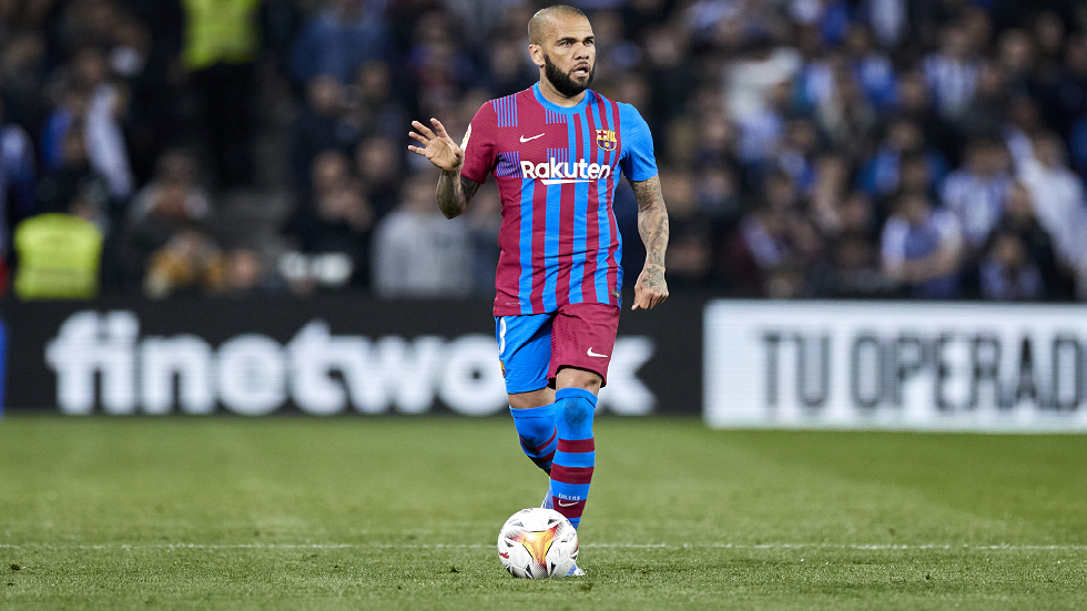 ألفيش يعلق على اقتراب ميسي من تحطيم رقمه القياسي في عدد الألقاب