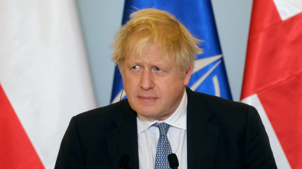 بريطانيا.. تقرير قد يجبر جونسون على الاستقالة