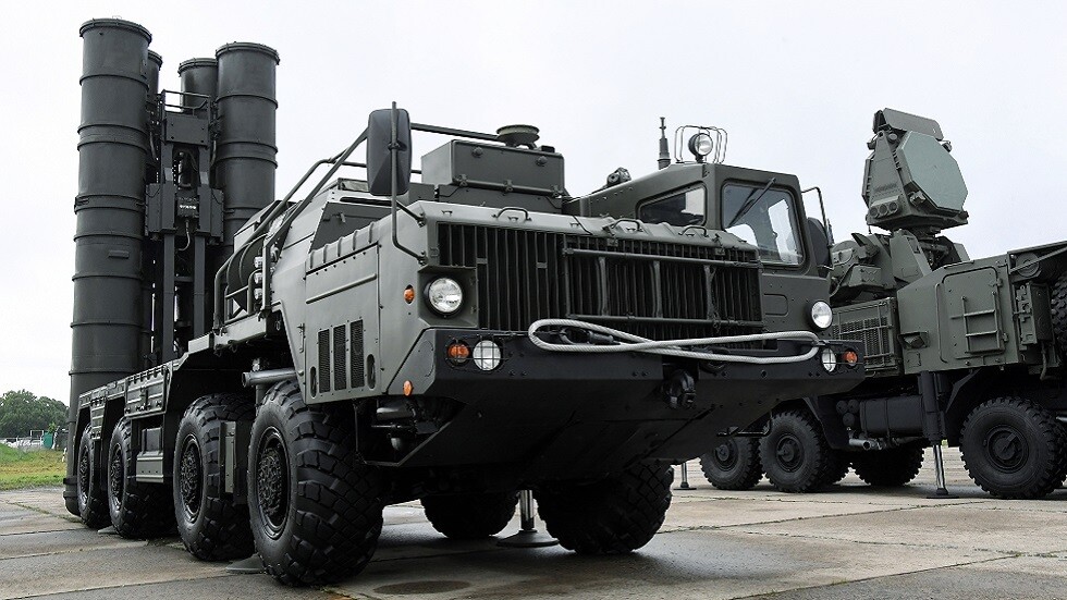 أنقرة تتهم واشنطن بالكيل بمكيالين في التعامل معها ومع نيودلهي بشأن صواريخ "إس-400"