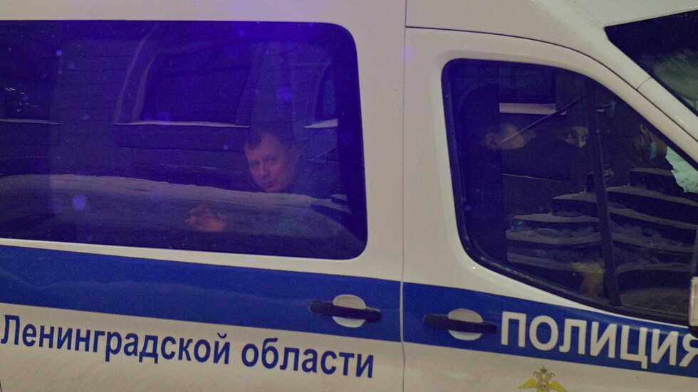 فتح تحقيق في حادث تفجير مفرقعات بمدخل بناية بمدينة سان بطرسبورغ