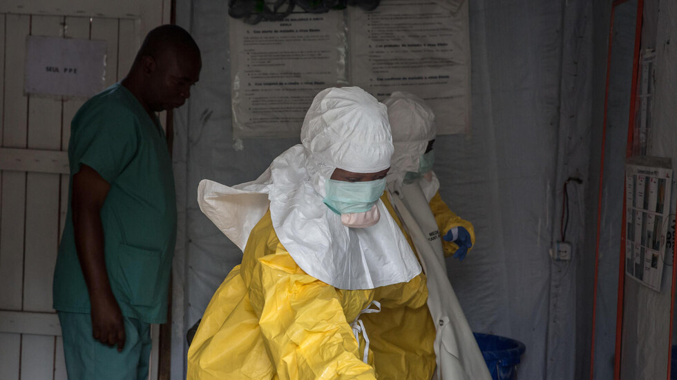 الكونغو الديمقراطية: أكثر من 100 شخص خالطوا مصاب إيبولا المتوفى