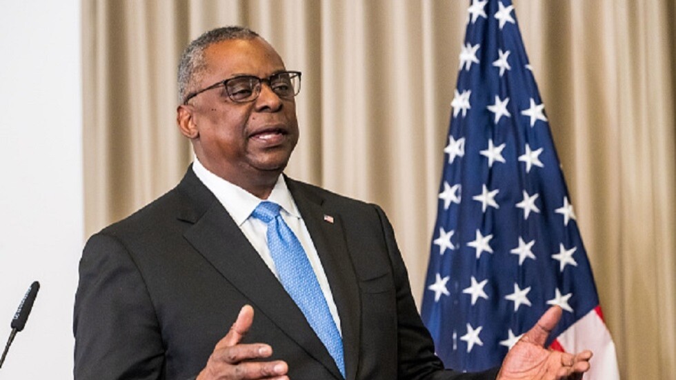 وزير الدفاع الأمريكي: واشنطن وحلفاؤها سيجتمعون شهريا لمساعدة كييف عسكريا