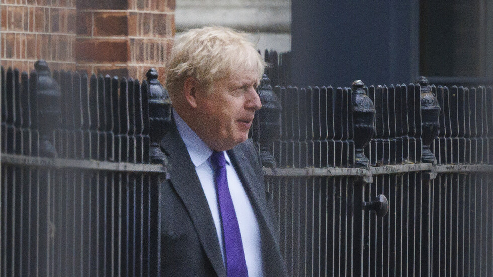 جونسون يعلق على تصريح وزير دفاعه عن استهداف الأراضي الروسية