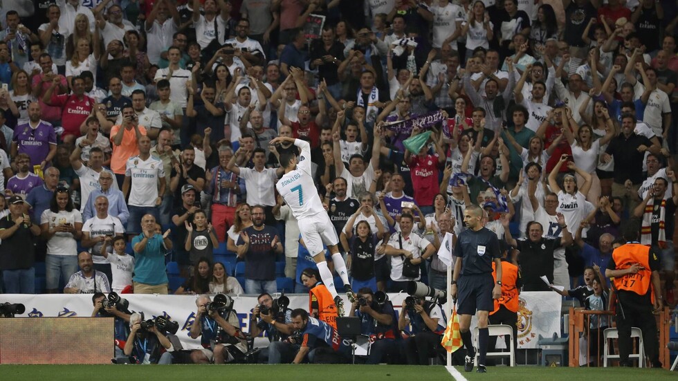 شاهد.. لاعب برشلونة يحتفل على طريقة رونالدو والنادي ينقذ الموقف