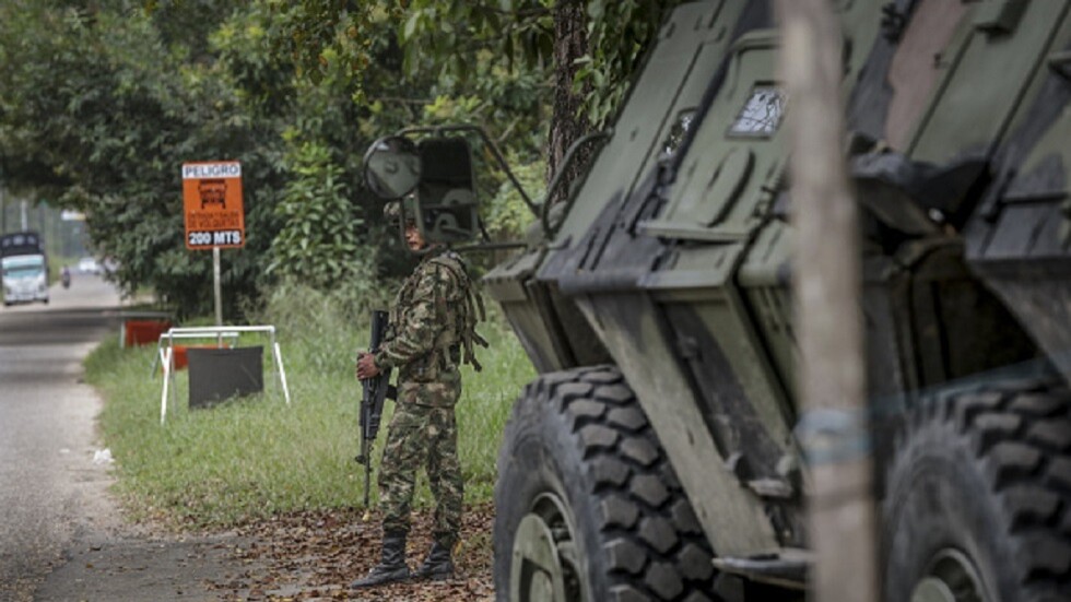 جنرال كولومبي يعترف بمسؤوليته عن مجزرة