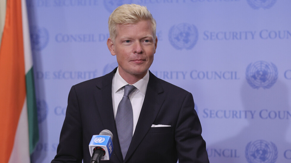 مبعوث الأمم المتحدة إلى اليمن يرحب بإطلاق "أنصار الله" سراح 12 محتجزا أجنبيا