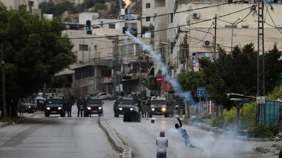 بالفيديو.. مواجهات في بلدة قراوة بني حسان بعد أنباء عن اعتقال منفذي عملية "أرئيل"