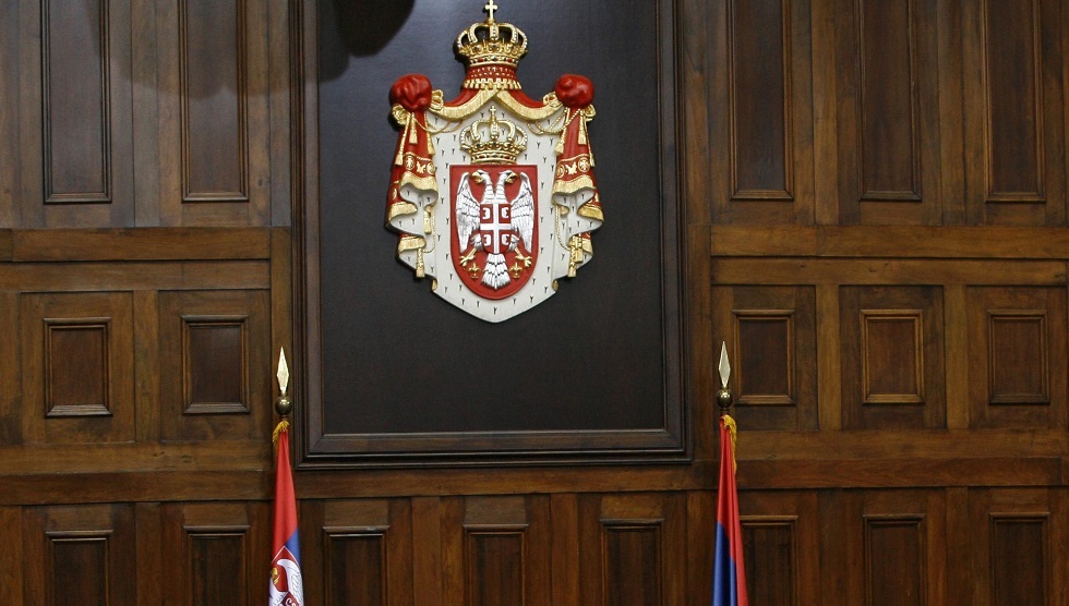 البرلمان الصربي يدعو إلى الحياد العسكري في الدستور وعدم دعم العقوبات الغربية ضد موسكو