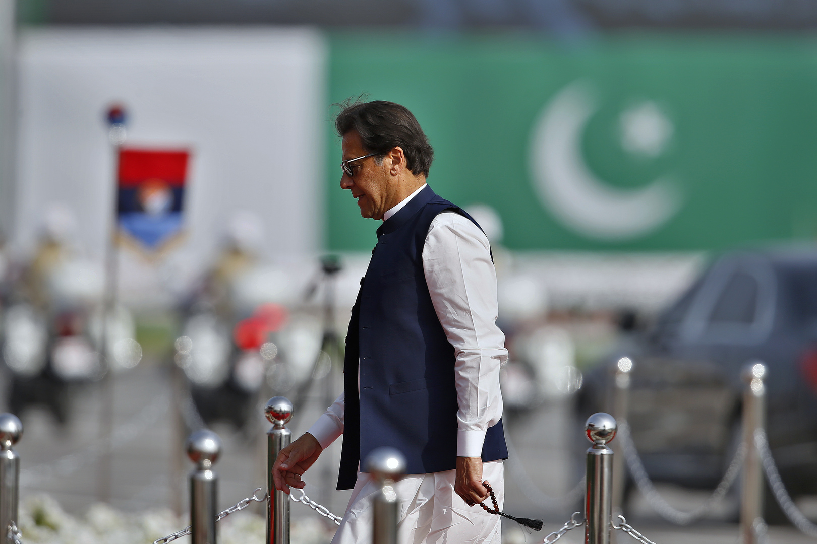 حل البرلمان الباكستاني بعد فشله في سحب الثقة من عمران خان