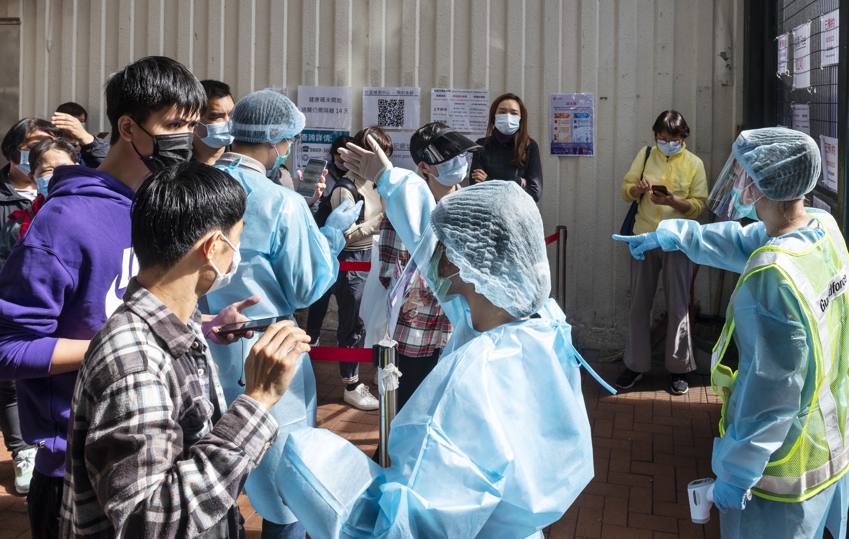 الصين تسجل زيادة قياسية في عدد الإصابات بفيروس كورونا
