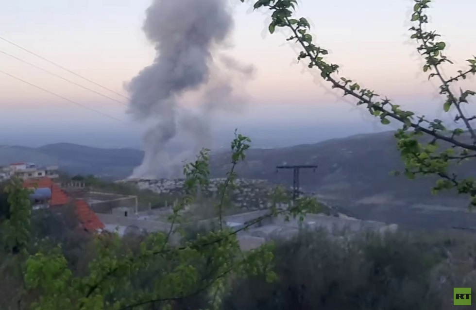 المشاهد الأولى للقصف الإسرائيلي على مصياف السورية (فيديو + صور)