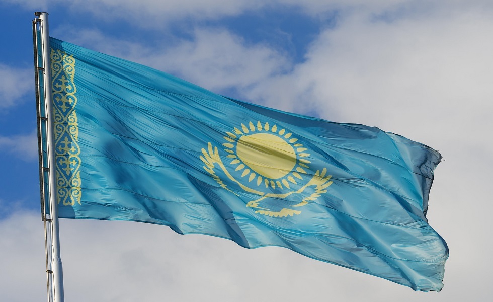 كازاخستان ترفع القيود المفروضة على التنقل مع روسيا وأوزبكستان وقيرغيزستان