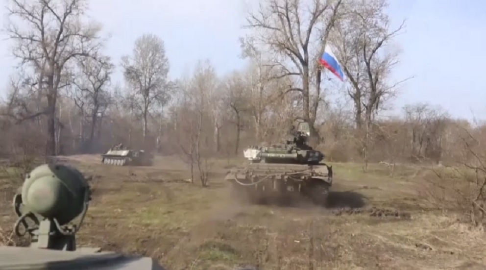 الدفاع الروسية: القوات الأوكرانية تركت دبابات جديدة بعد معركة في منطقة خاركوف