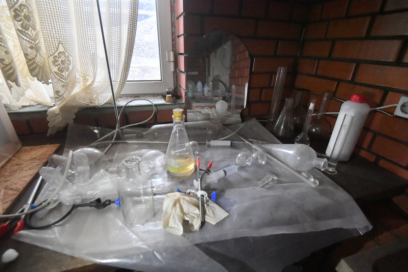 جنود جمهورية لوغانسك: نعثر على العديد من المخدرات في مواقع الجيش الأوكراني