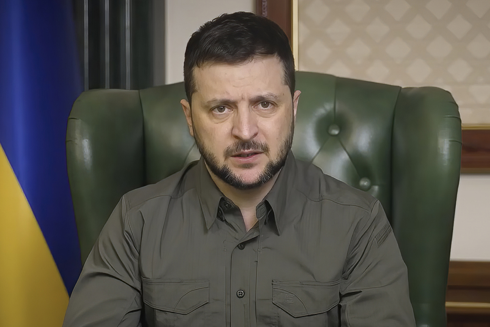زيلينسكي يطلب من سيئول دعم بلاده بالمعدات العسكرية