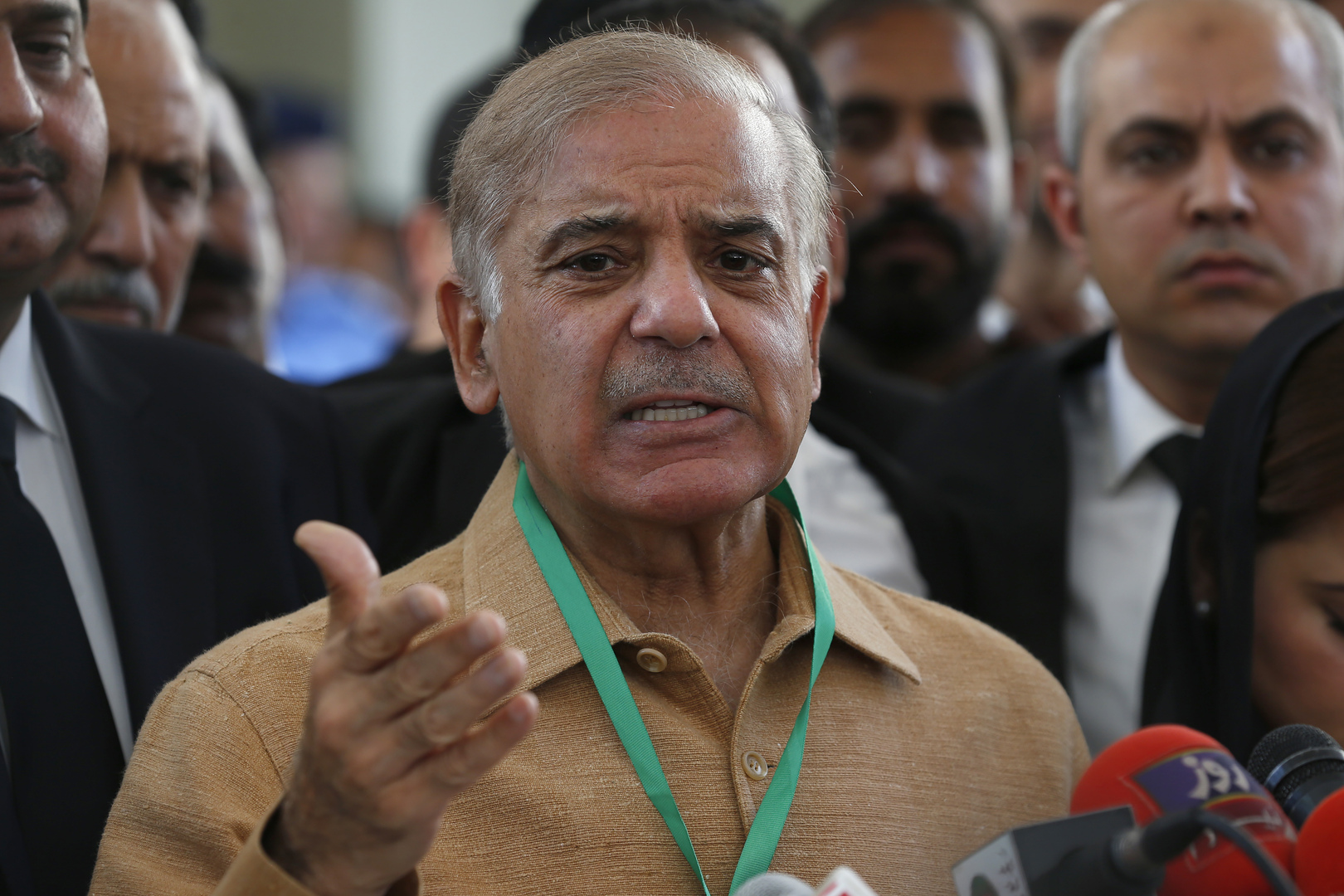 النواب الباكستانيون ينتخبون شهباز شريف رئيسا للوزراء