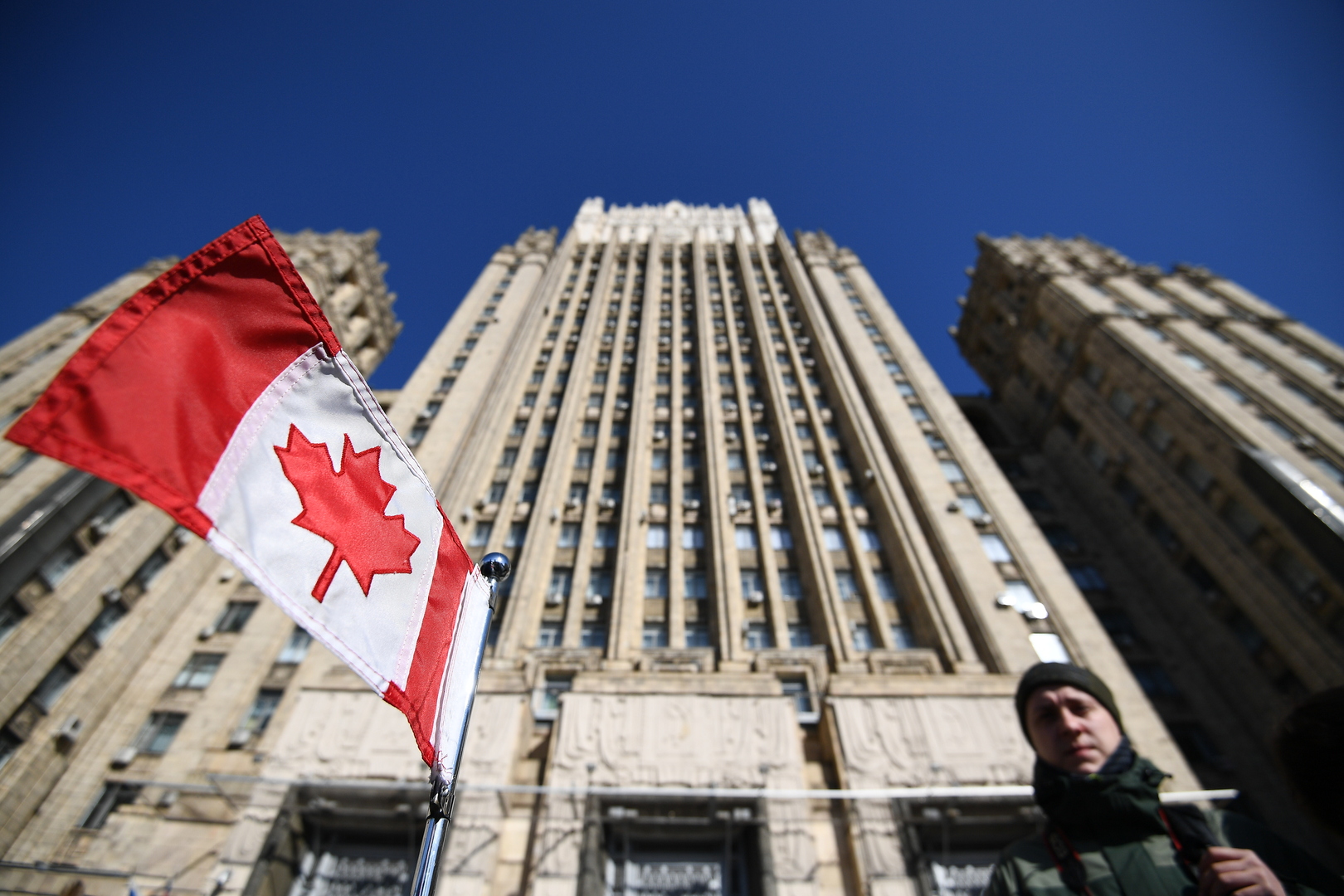 كندا تفرض عقوبات على 33 منشأة دفاعية روسية