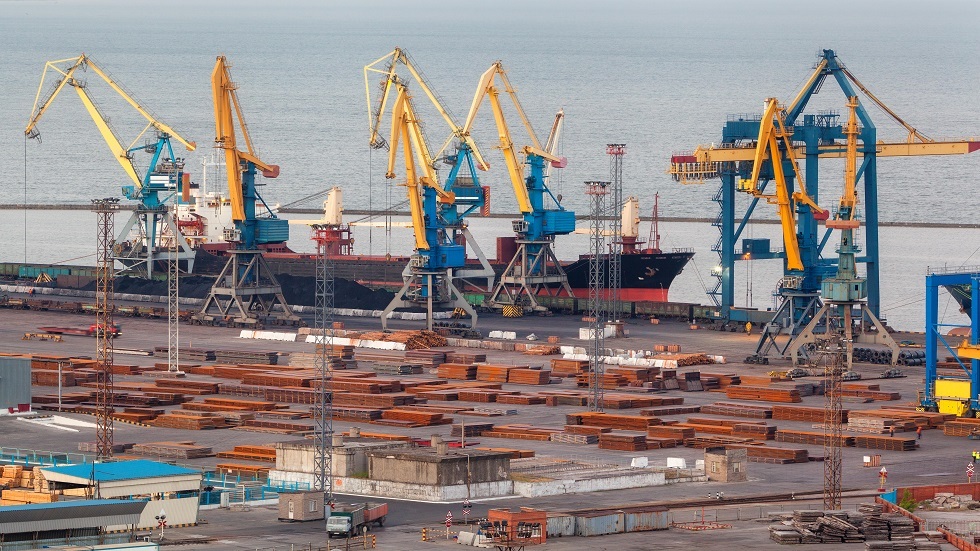 جمهورية دونيتسك تعلن سيطرة قواتها على ميناء ماريوبول