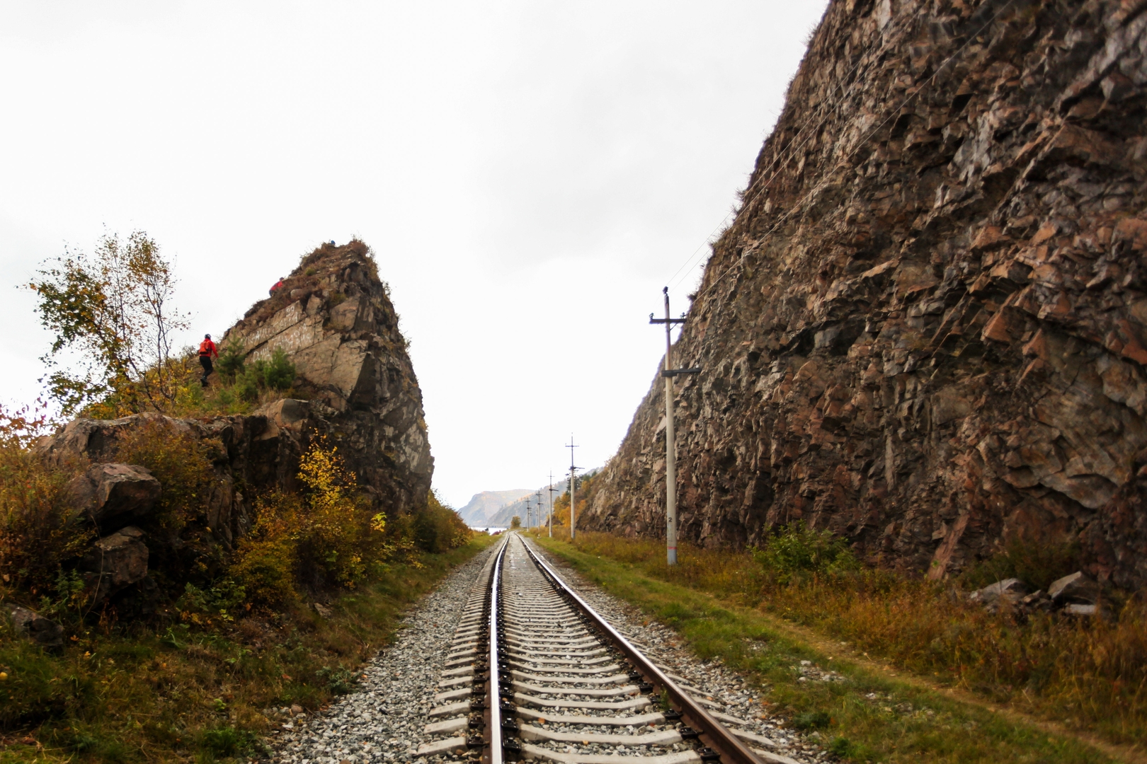 مسؤول: تدمير خطوط السكك الحديدية في منطقة بيلغورود المجاورة لأوكرانيا ولا إصابات
