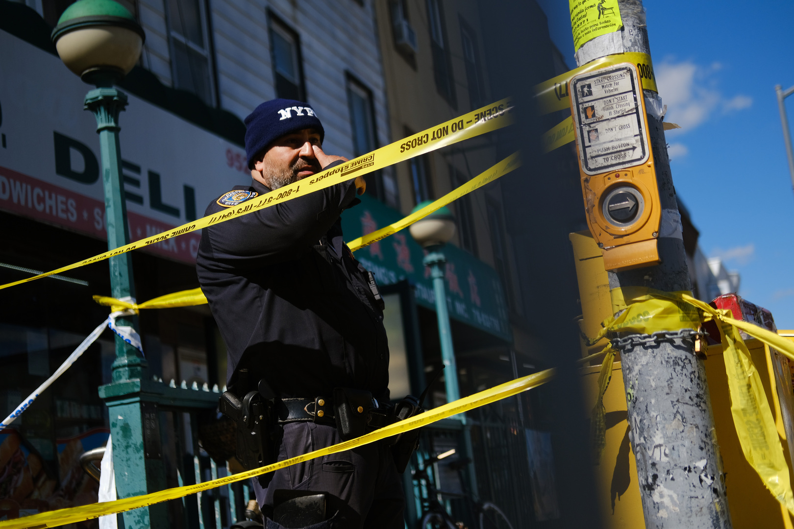 إعلام أمريكي: العثور على شاحنة صغيرة يعتقد أنها على صلة بحادث إطلاق النار في مترو بروكلين