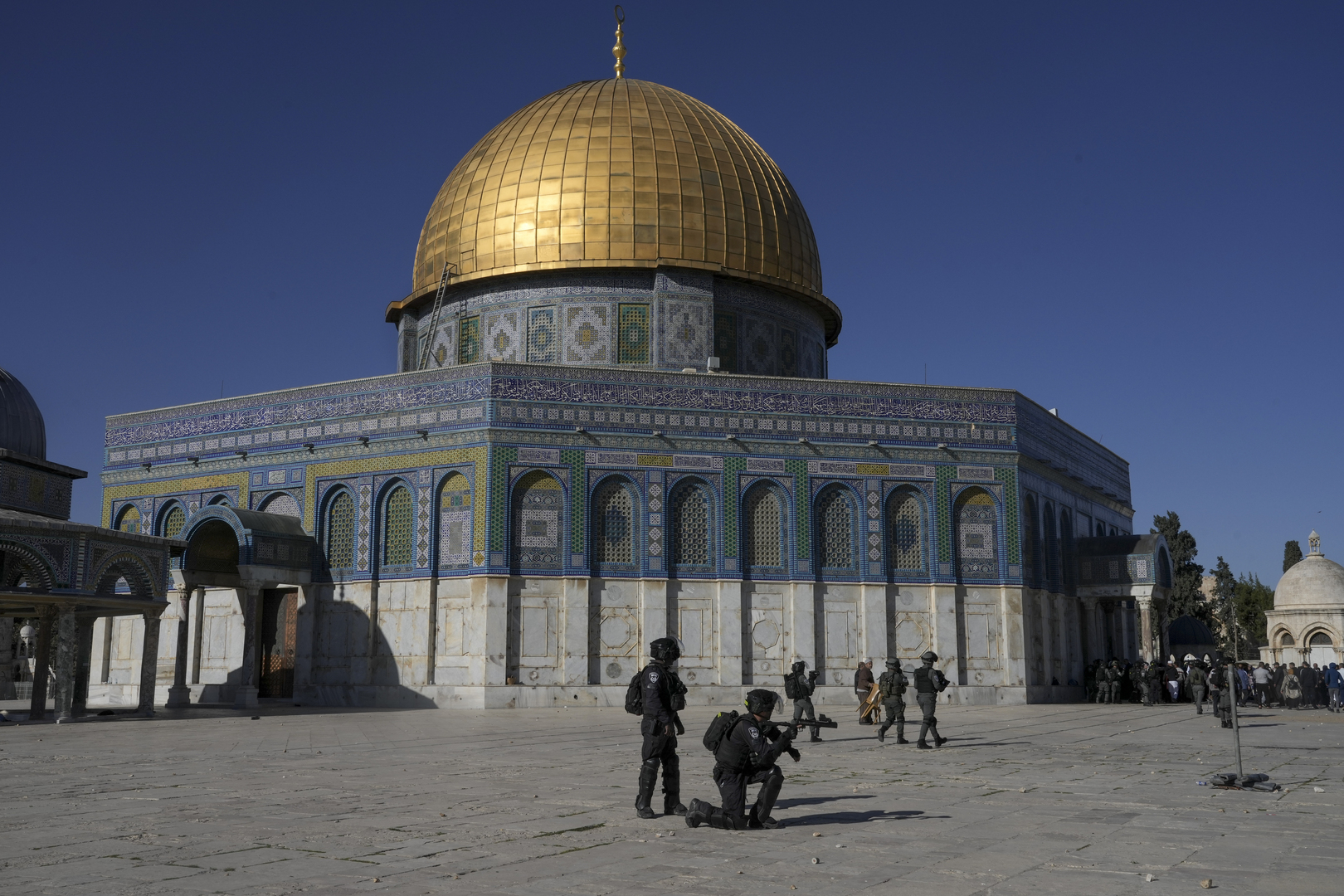 الاتحاد الأوروبي: يجب وقف العنف في القدس والضفة فورا واحترام الوضع القائم للأماكن المقدسة