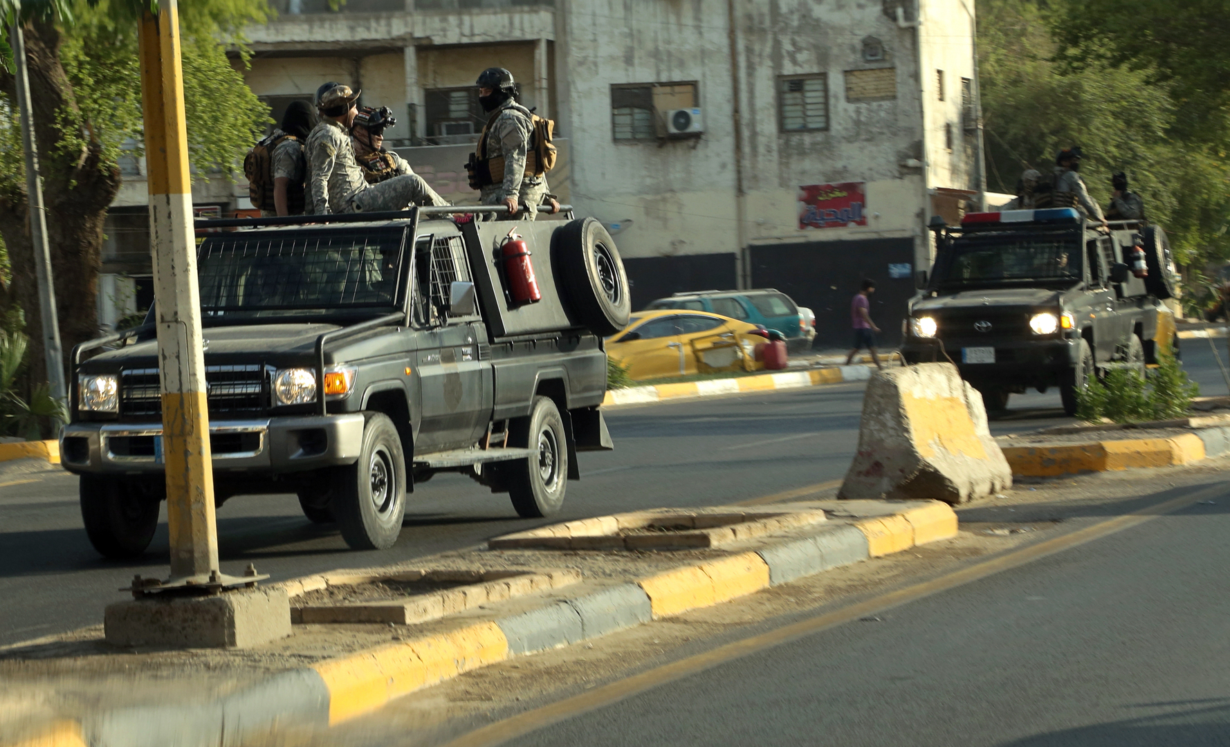 مصرع أربعة عناصر من الحشد الشعبي بحادث سير غربي العراق (صورة)