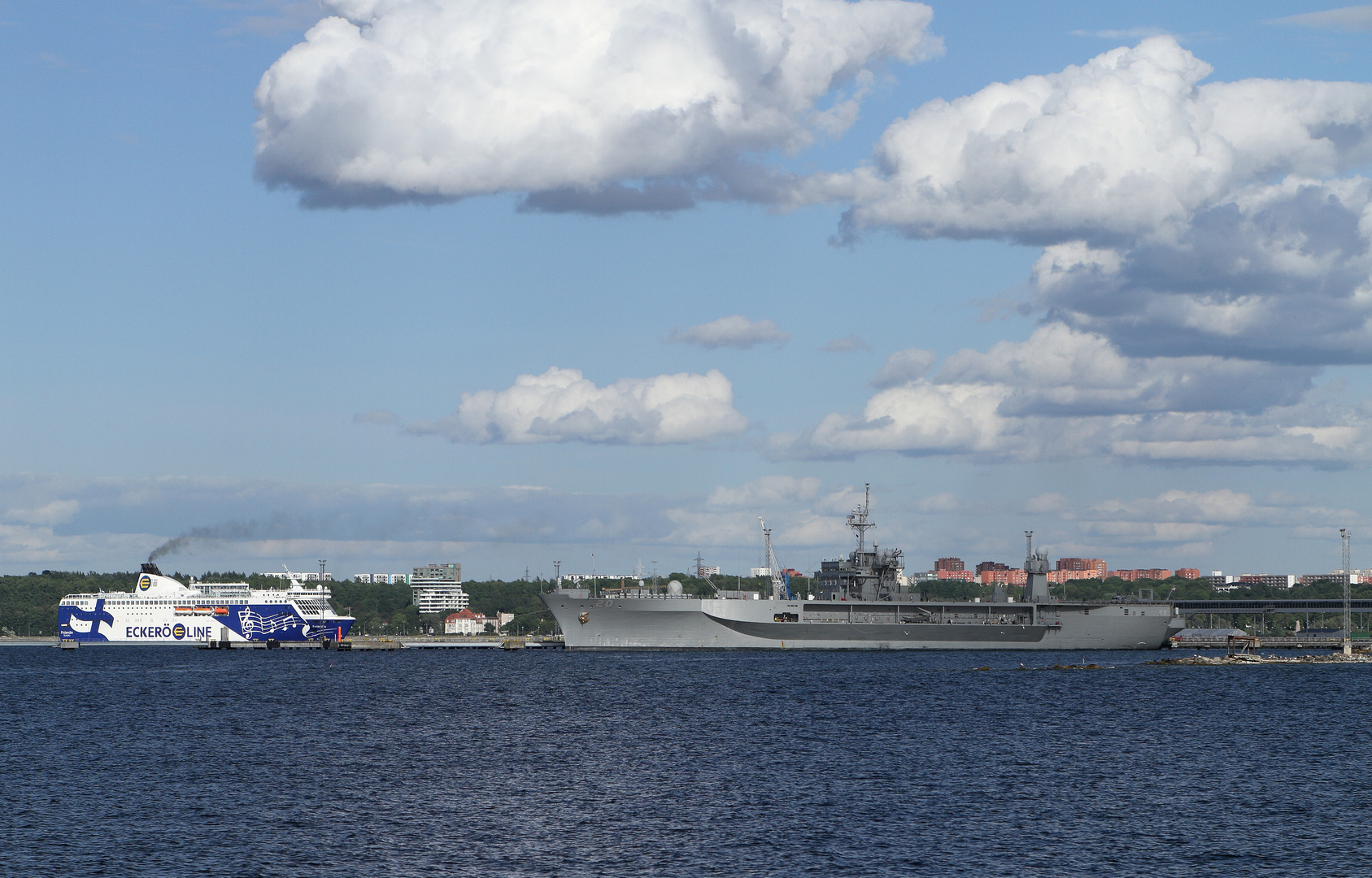 سفينة إنزال أمريكية كبيرة تنضم إلى تدريبات عسكرية للناتو في إستونيا