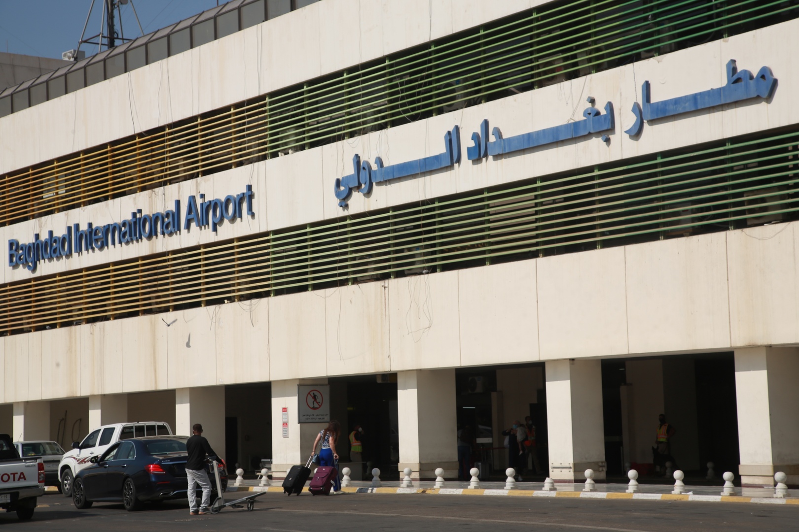 توقف الحركة الجوية في مطار بغداد الدولي بسبب سوء الأحوال الجوية (فيديوهات)