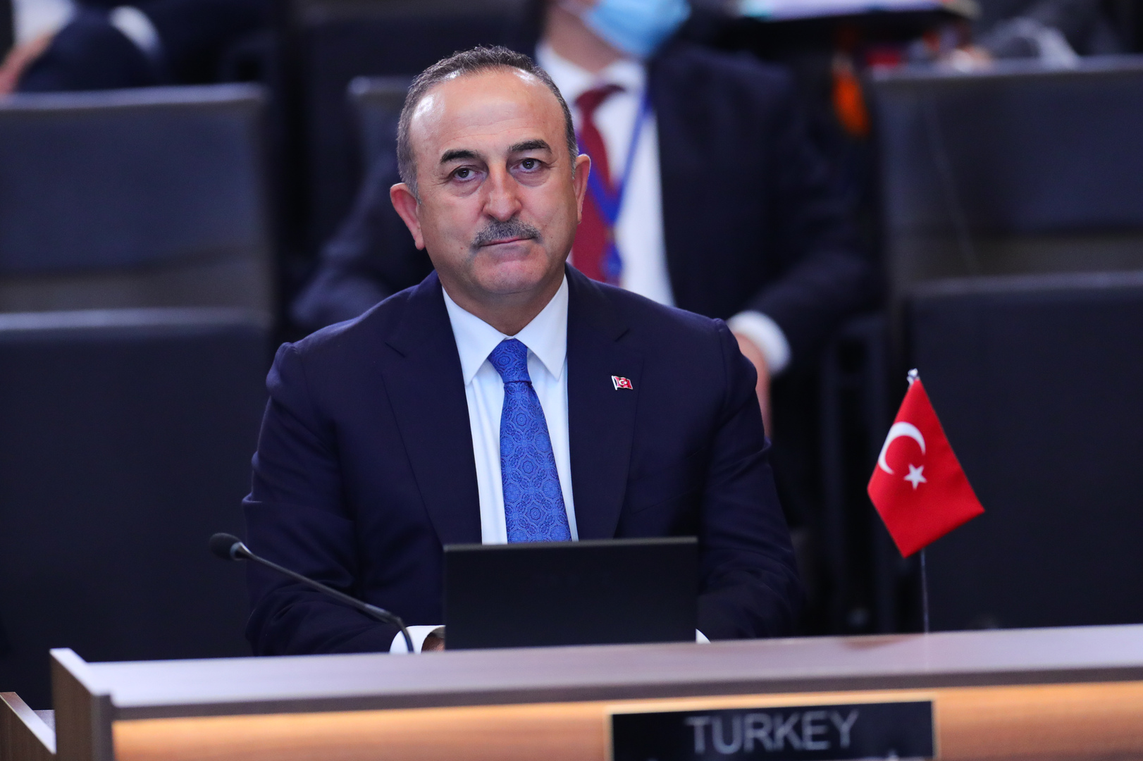 وزير الخارجية التركي: من المفيد التعاون مع نظام الأسد دون الاعتراف به