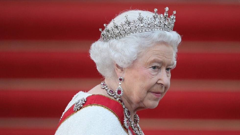 وسائل إعلام: الملكة إليزابيث الثانية تظهر بصورة غير رسمية