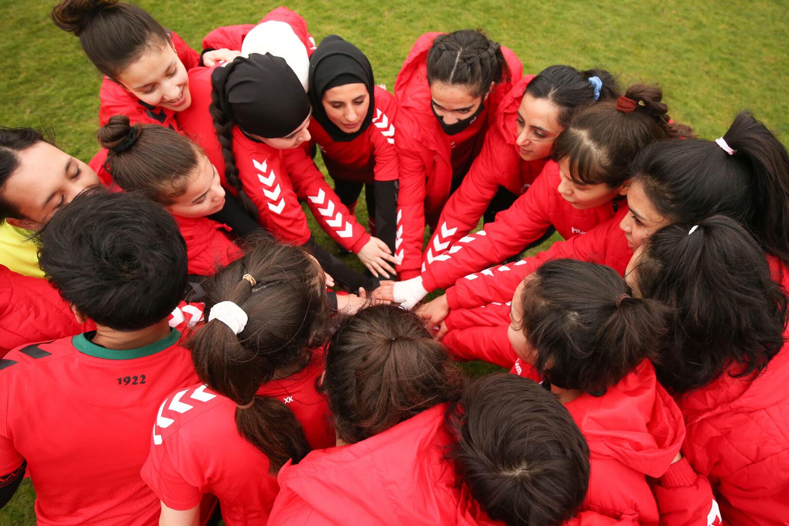 منتخب كرة القدم النسائي الأفغاني يلعب أولى مبارياته بأستراليا