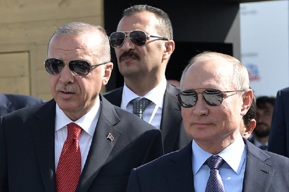 أردوغان يعلن أنه سيجري اتصالا هاتفيا مع بوتين غدا الثلاثاء