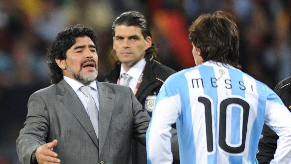 نجل الأسطورة مارادونا: ميسي أفضل إنسان لعب الكرة.. أبي لم يكن إنسانا