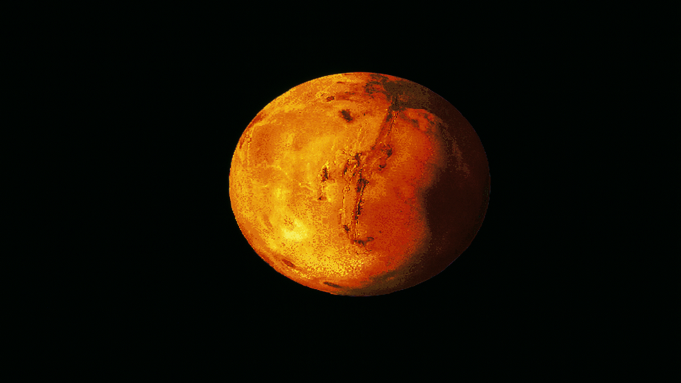 الصخور الغامضة على المريخ تكشف دليلا على أصل عنيف وراء تشكلها