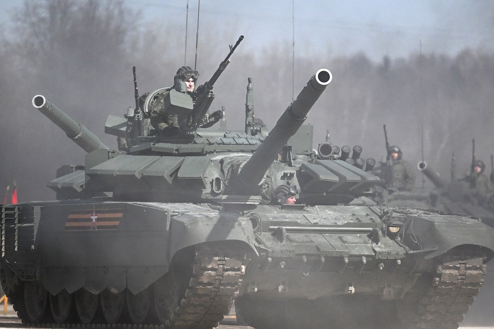 وسائل إعلام: وارسو نقلت أكثر من 200 دبابة من طراز 