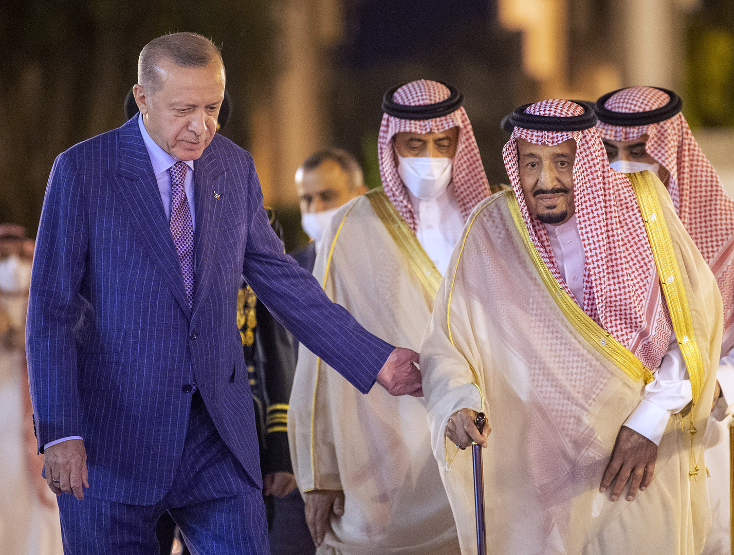 عبر سلسلة تغريدات..أردوغان يتحدث عن زيارته إلى السعودية وموقف تركيا في عدة ملفات