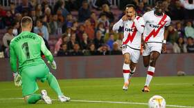 برشلونة يتجرع مرارة الهزيمة الثالثة تواليا في معقله