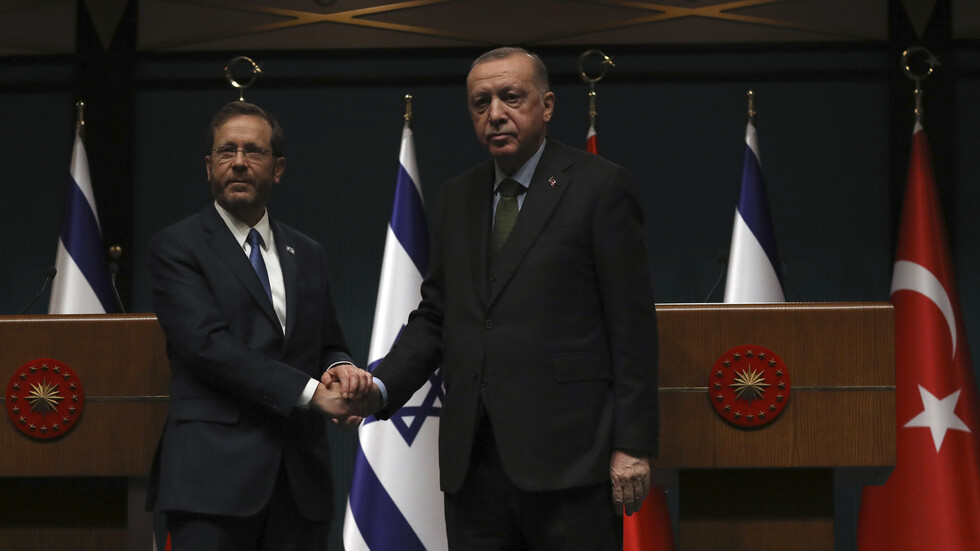 أردوغان يتبادل التهاني مع نظيره الإسرائيلي