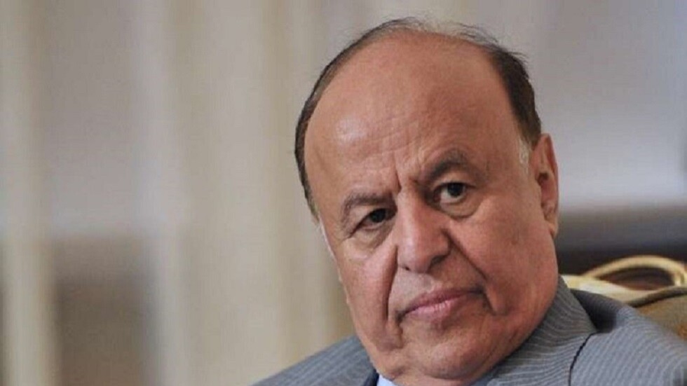 مصدر يمني يكشف سبب غضب بن سلمان وتسريع عزل هادي