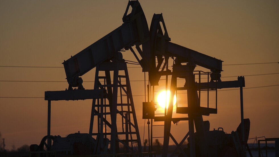 الهند تتطلع لشراء النفط الروسي بسعر مغر