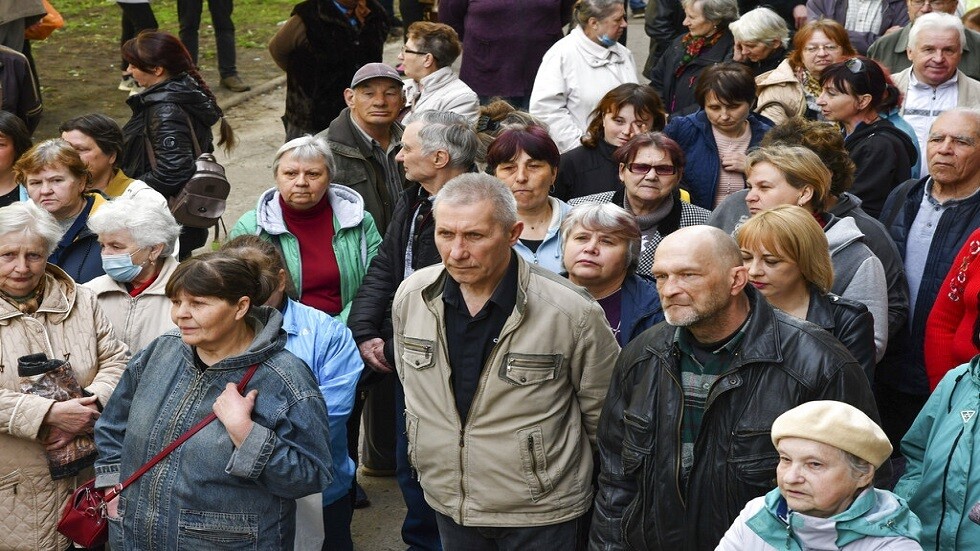 الدفاع الروسية: مسؤولون أوكرانيون يسرقون المساعدات الإنسانية ويبيعونها للمدنيين