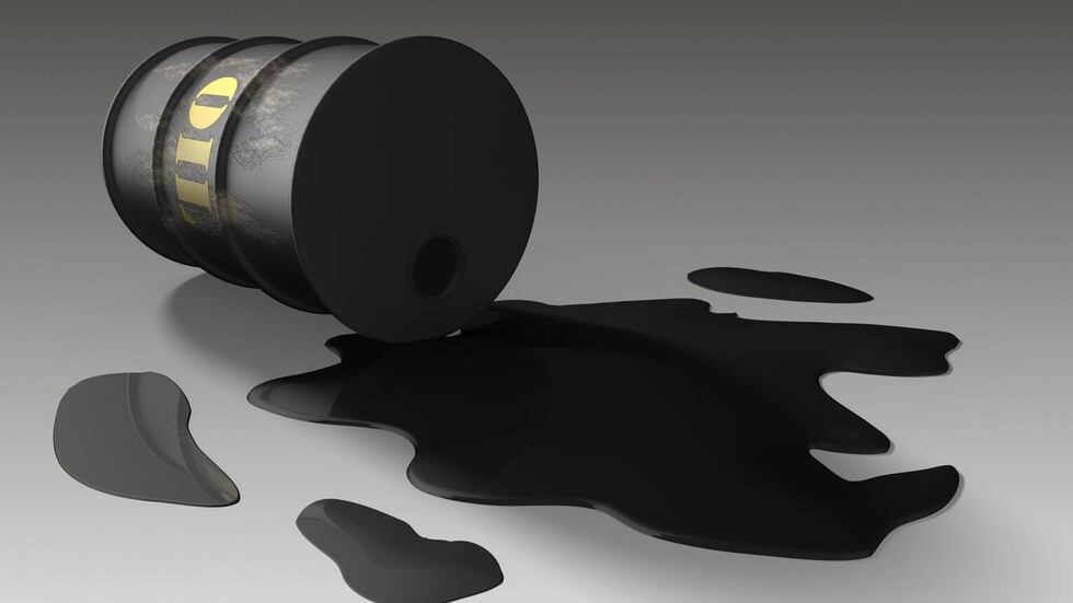 اليابان ترفض فرض حظر فوري على شراء النفط الروسي