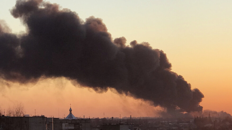 الدفاع الروسية تعلن تدمير مستودع ذخيرة كبير للجيش الأوكراني في كراماتورسك