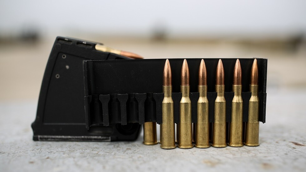 "وكالة": القوميون المتعصبون استخدموا في ماريوبول خراطيش قنص الناتو بعيدة المدى