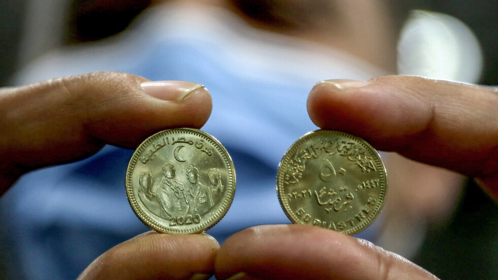 خبيران اقتصاديان يعلقان لـRT على أداء الجنيه المصري