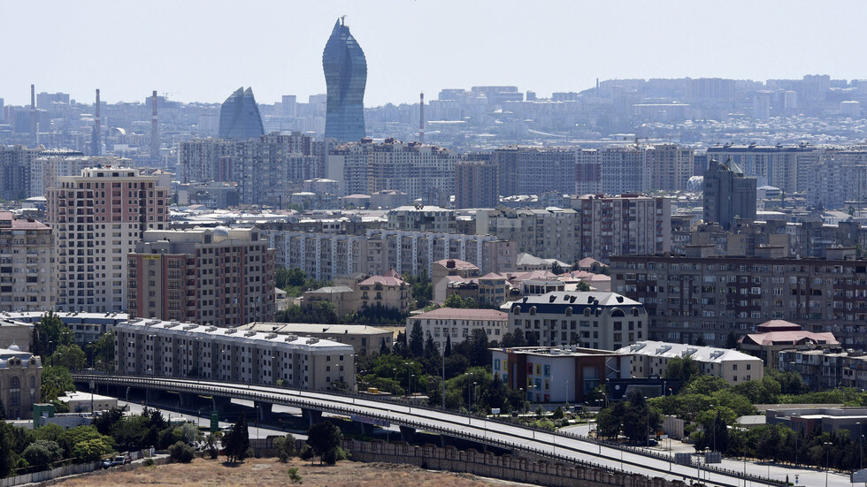 باكو تنفي اتهامها بقصف منجم للذهب في منطقة الحدود مع أرمينيا